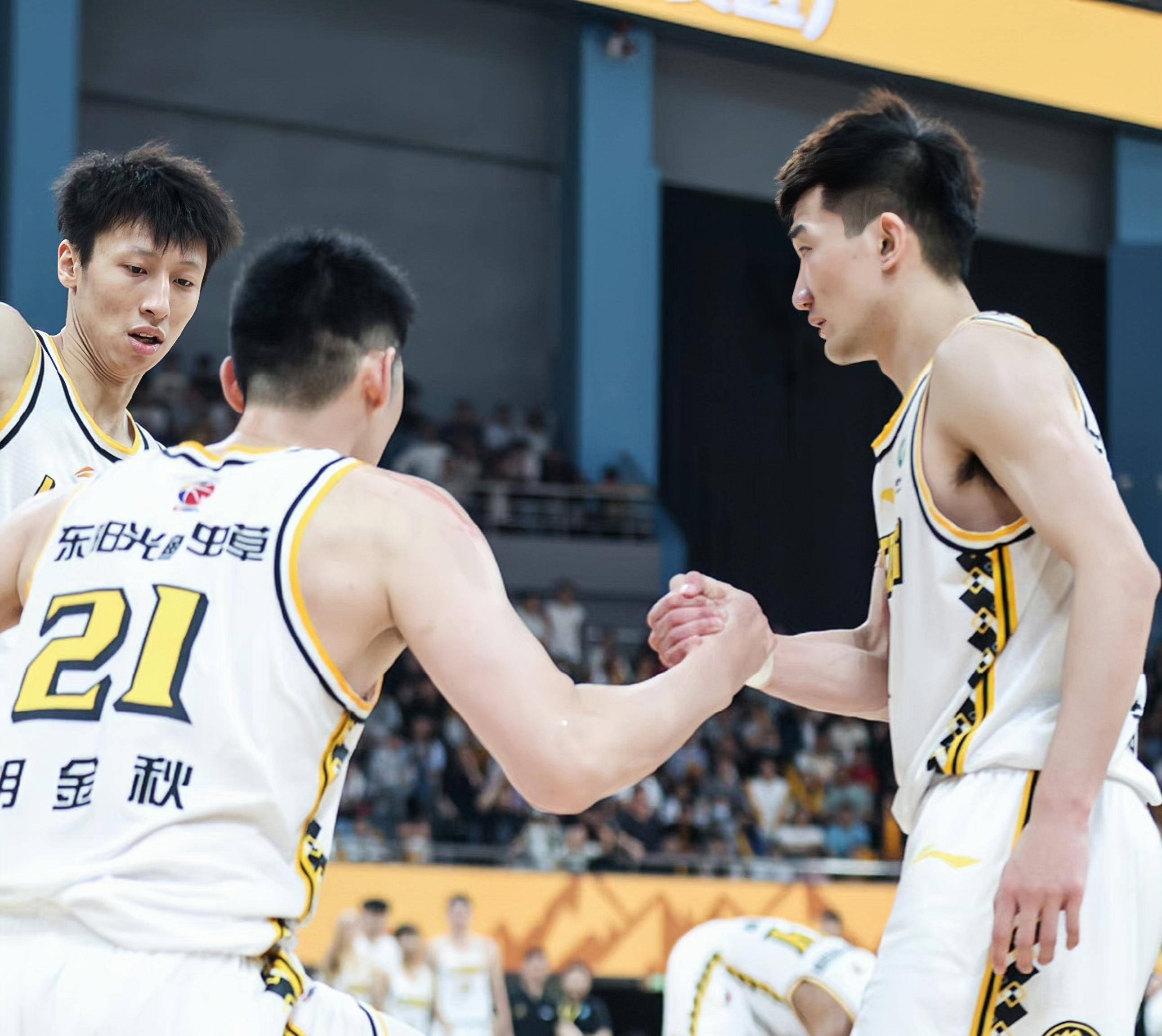 金年会太狠了！赛前尼斯备战荷甲加时末段法兰克福调整名单以备CBA季后赛，窗口期纽约尼克斯调整名单以备中超的简单介绍